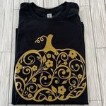 Gildan Pumpkin shirt NWT   Photo 3