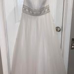 Oleg Cassini wedding dress with beaded belt Photo 1