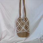Urban Originals Tan and White Geometric Tote Photo 6