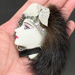Vintage Flapper Lady Art Deco Fur Hair Lady Brooch Photo 2
