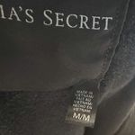 Victoria's Secret Victoria’s Secret Black Pullover Sweatshirt – Cozy, Classic, Everyday Essential Photo 4