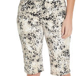 Nine West  NWT Heidi Skimmer‎ Shorts Women’s Size 10 Pull-On Yoga Stretch Photo 0