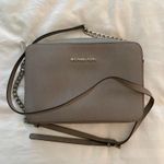 Michael Kors Jet Set Crossbody Photo 0