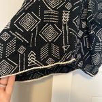 Mossimo Supply Co. Black and Cream Graphic Crop Tank Size L Photo 3