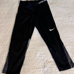 Nike  Pro Leggings Womens size medium Photo 0