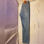 Levi's  Women's High-Rise Wedgie Straight Cropped Jeans Photo 4