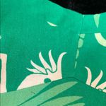 Rachel Zoe Women's NWT Bright Green & White Tropical Print Crop Top Medium Photo 9