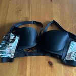 Victoria's Secret  Black and White Zipper Sports Bra Photo 2