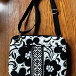 Vera Bradley iPad/laptop carrier with strap Photo 0