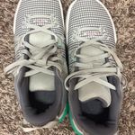 Nike  LeBron Witness Basketball Shoes Photo 3