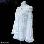 VINTAGE Grandma Cable Knit Handmade Vintage White Poncho Size undefined Photo 2