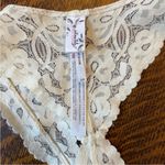 Free People Intimately Gallon Stretch Floral Lace Racer Back Bralette Size Small Photo 7