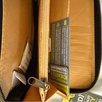 Travelon NWT  RFID Blocking Wristlet Wallet Photo 3