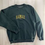 Brandy Melville embroidered Hawaii USA hunter green crewneck pullover sweatshirt Photo 3