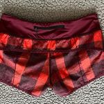 Lululemon Women’s Red Plaid Run Speed Short EUC size 4 Rare Photo 2