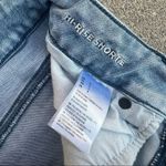 American Eagle AEO Hi Rise Shortie Crochet Pocket Frayed Jean Shorts 360 Super Stretch Size 4 Photo 5