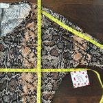Free Kisses Snake Pattern Graphic Fitted Blouse Brown Black MSRP $38 Photo 3