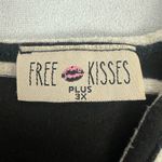 Free Kisses  Black White Striped Plus Size 3X Short Sleeve Top Made In USA Photo 3