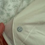 Lululemon  Shorts Hotty Hot 2.5" creme  Photo 2