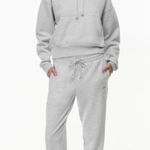 Aritzia TNA Sweatpants Photo 2