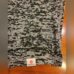 Vimmia  Gray/Black Sheer Open Back Pacific Tee Size Small Photo 2