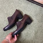 Clarks Genette Maple WomensBlack Leather Side Zip Clogs size 8 Photo 3