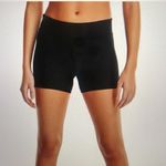 Under Armour  HeatGear Mid -Rise Shorty Photo 1