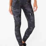 Ultracor  High Silk Camo Knockout Legging. Photo 8