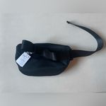 Lululemon  City Adventurer Belt Bag 2.5L - Black Photo 4