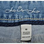 Long Elegant Legs Ladies Light Wash Flare Leg Blue Jeans Size 18 Tall Stretch De Photo 6