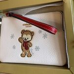 Coach Authentic Pebbled leather ππ§Έ top zip wristlet with 2 charms in Gift box Photo 1