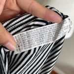 Forever 21 Striped Black and White Women's Top Size 2X Photo 4