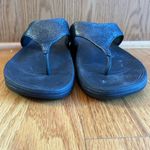 FitFlop Sandal Women 7 Lulu Black Shimmer Suede Thong Walking Toning EUC Photo 2