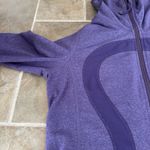Lululemon Jacket Womens Size 8 Purple Zip Up In Stride Jacket Long Sleeve Photo 4