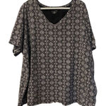 Catherines ‎ Women's Plus Size 26 Geometric V-Neck Short Sleeve Top Photo 0