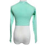 Gymshark  Medium Cropped Long Sleeve Shirt Athletic Photo 2