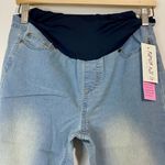 Rumor Has It Women’s Light Rinse Cuffed Over-Belly Maternity Capri Jeans Sm NWT Photo 1