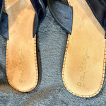 Lilly Pulitzer  McKim Blue Patent Leather Flat Thong Sandals Size 10M Photo 7