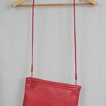 Amanda Smith Vintage Red Leather Crossbody-Shoulder Purse Photo 0