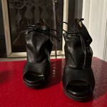 Fendi  peep toe platform heels black Photo 2