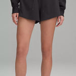Lululemon  Court Rival High-Rise Short 3" in black Photo 0