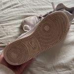 Nike Women’s Size 7 Court Borough Mid Basketball Shoes White Photo 4