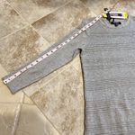 Buffalo David Bitton 🆕  crew neck 3/4 sleeve gray stretchy sweater small Photo 6
