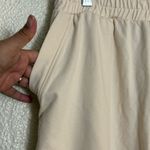 Vuori  Women's Cream Joggers Mackenzie Pant size S NWT Photo 4