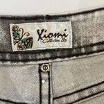 Xiomi Collection Women size 26 grey gray Washed jean shorts stretch button White Photo 5