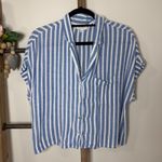 Evereve Blue White Stripe Button Up Short Sleeve Shirt Top Womens Size Small Photo 1