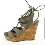 Steve Madden Strappy Olive Green/Gray Cork Wedges Ankle Tie High Heels 7.5M Photo 2