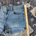 Old Navy High-Waist Classic Denim Rolled Hem Women's Light Wash Shorts Size 8 Photo 9