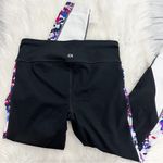Gap Fit Blackout Technology workout leggings Photo 1