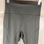 Lululemon  In Movement Crop Olive Green Size 2‎ Photo 4